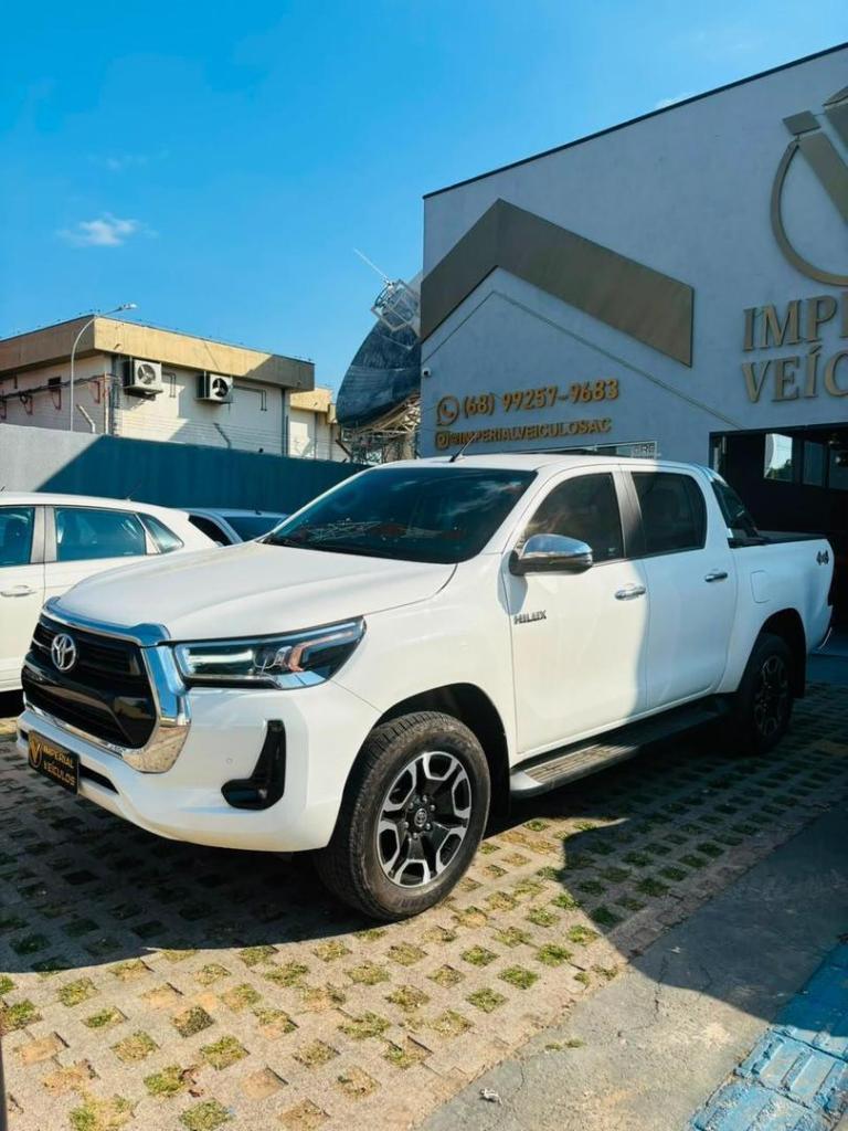 Toyota Hilux Hilux CD SRV 4x4 2.8 TDI Diesel Aut. 2024