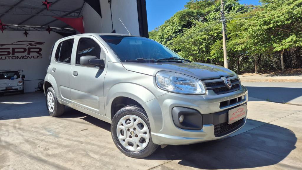 Fiat Uno UNO ATTRACTIVE 1.0 Flex 6V 5p 2017