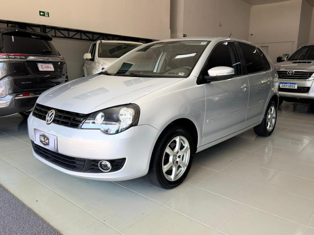Volkswagen Polo Polo 1.6 Mi/S.Ouro 1.6 Mi Tot.Flex 8V 5p 2014