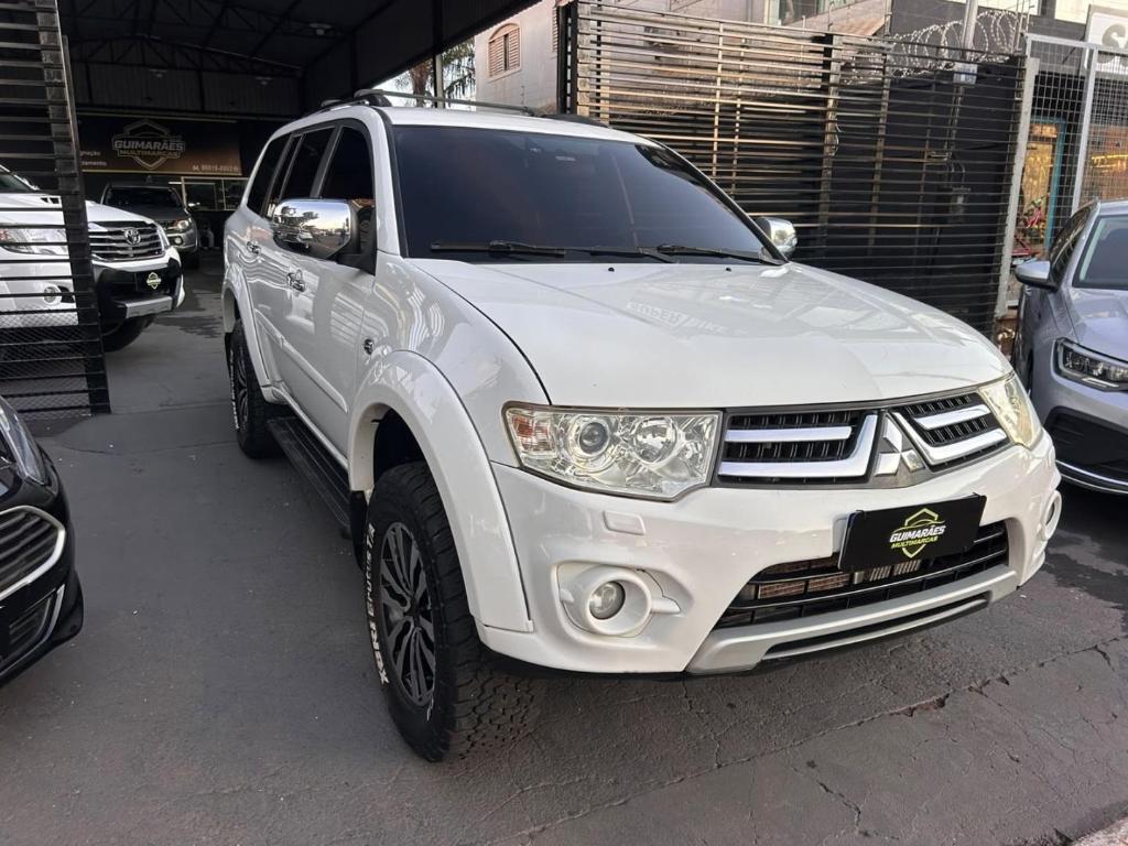 Mitsubishi Pajero 2014