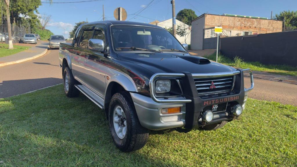 Mitsubishi L200 2.5 GL 4X4 CD 8V TURBO DIESEL 4P MANUAL 2001