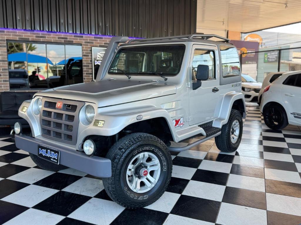 Troller T4 3.0 TETO DE LONA 16V TURBO ELETRONIC DIESEL 2P MANUAL 2010