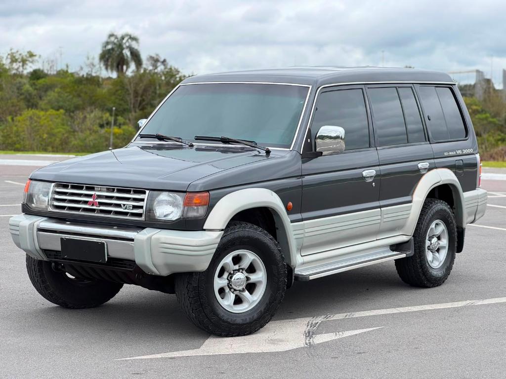 Mitsubishi Pajero Pajero GLX 2.8 Diesel 4p Mec 1995