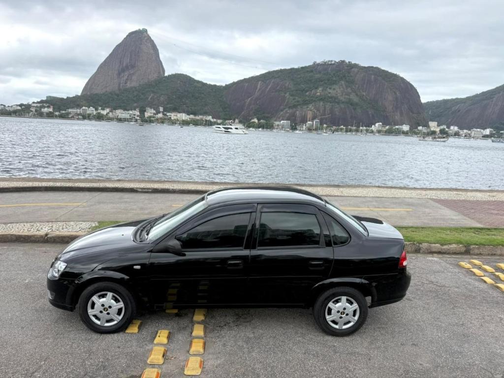 Chevrolet Classic ADVANTAGE 1.0 VHC FLEXPOWER 4P 2011