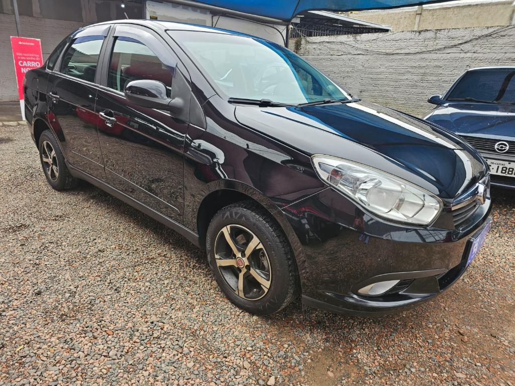 Fiat Grand Siena Siena 1.4 Tetrafuel 2013