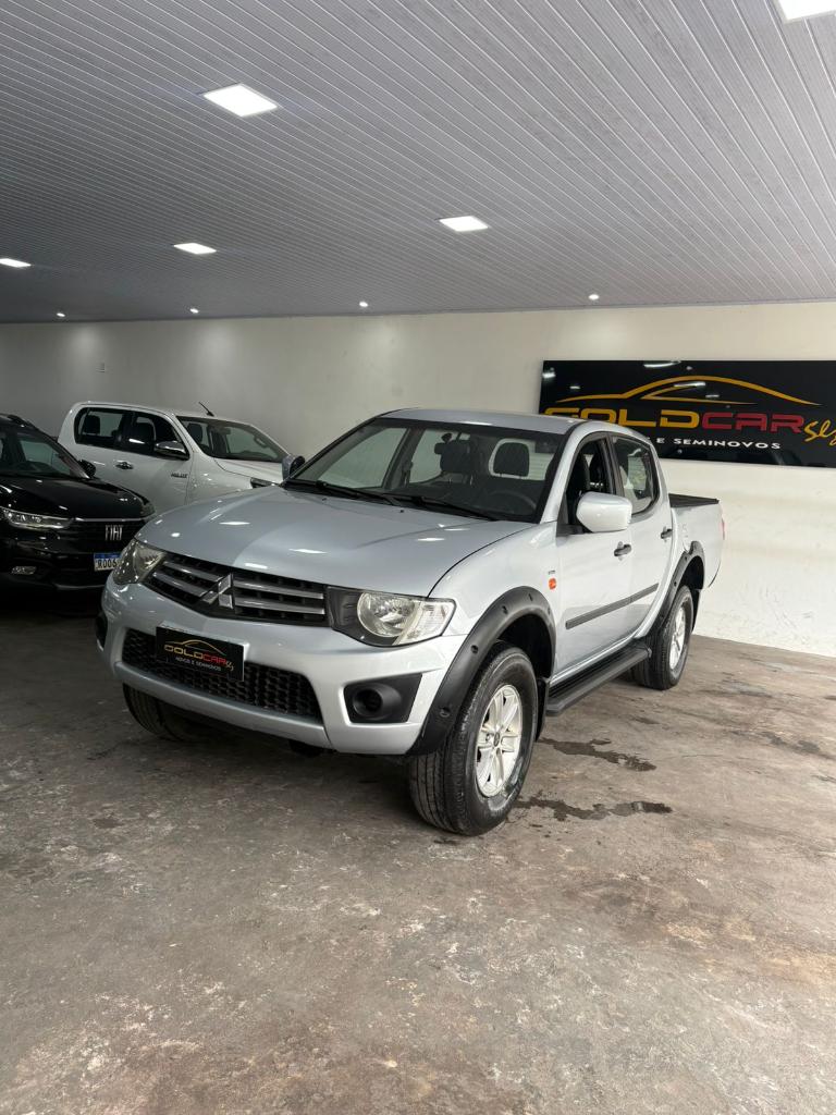 Mitsubishi L200 2012