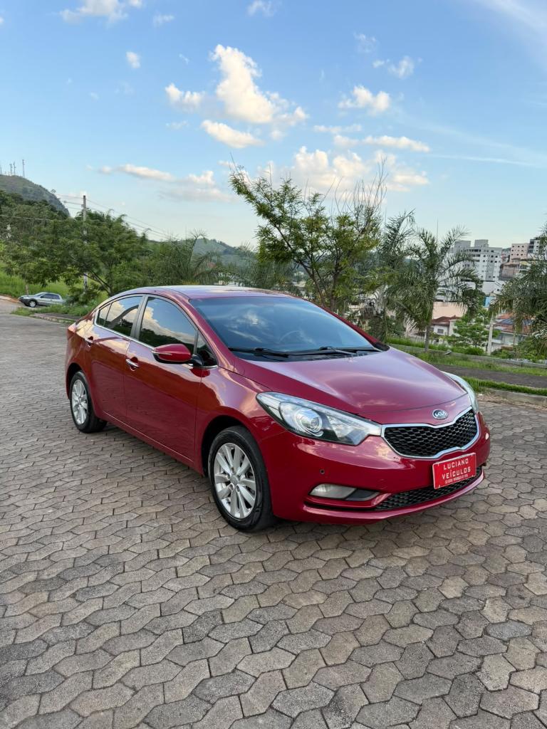 KIA Cerato 1.6 16V FLEX AUT. 2014