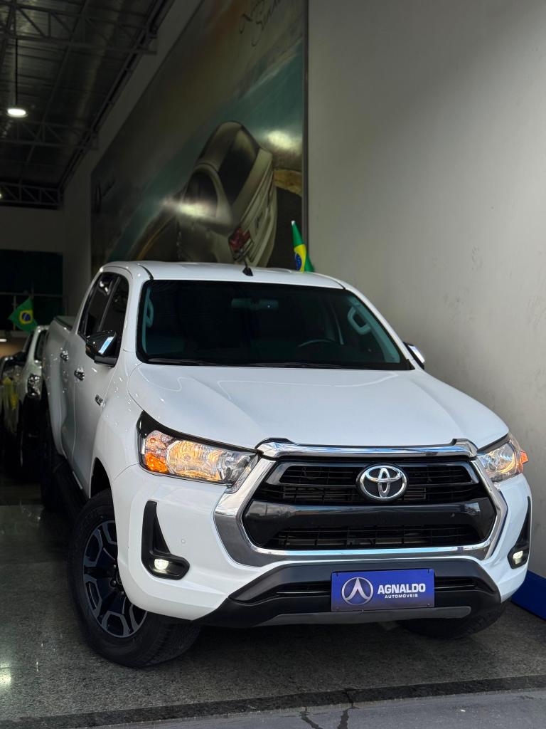 Toyota Hilux Hilux CD SRV 4x4 2.8 TDI Diesel Aut. 2022
