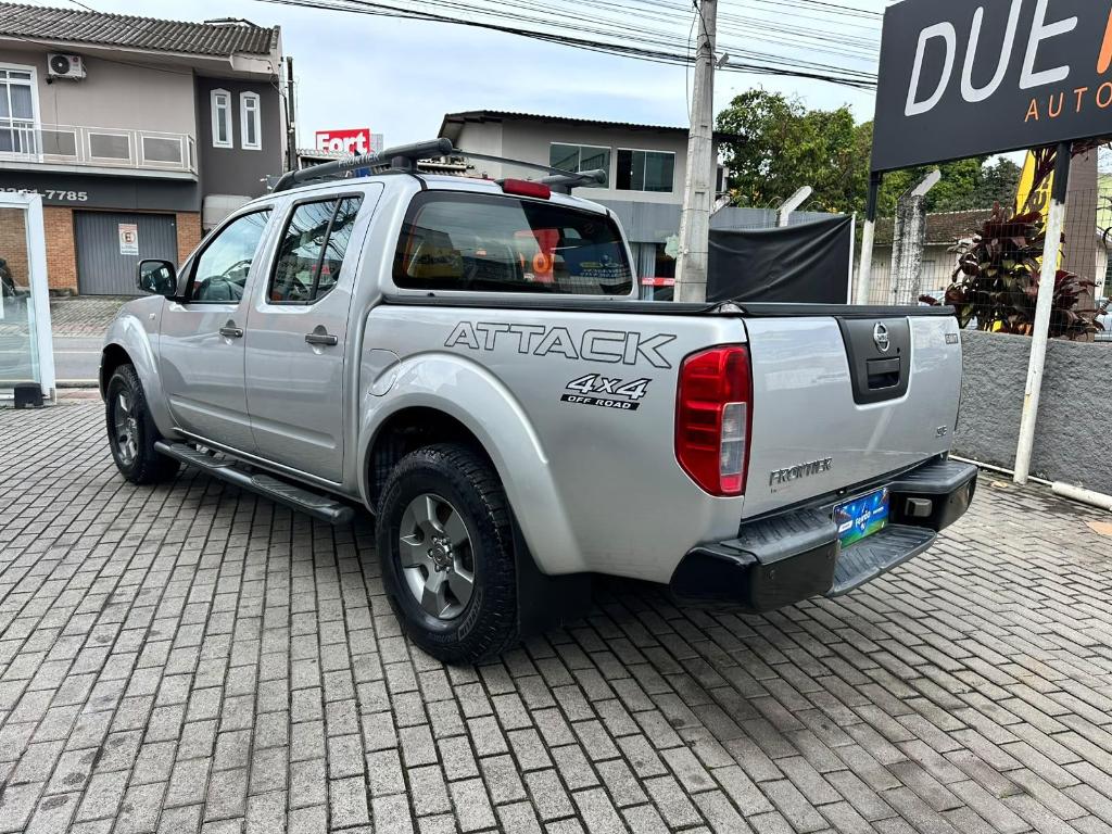 Nissan Frontier CD STRIKE 4X2 MT 2.5 16V TDI 2012