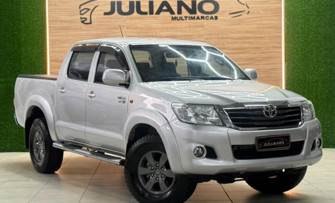 Toyota Hilux Hilux CD 4x4 2.7 16V Flex Mec. 2014