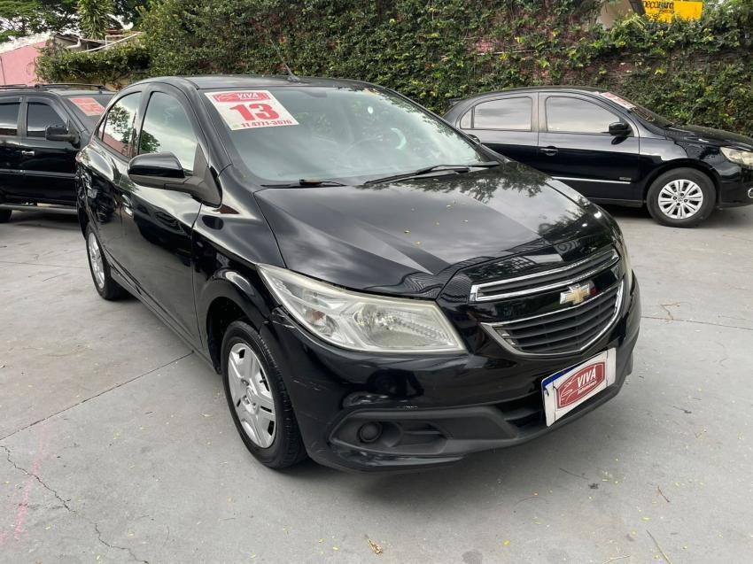Chevrolet Onix ONIX HATCH LT 1.0 8V FlexPower 5p Mec. 2013