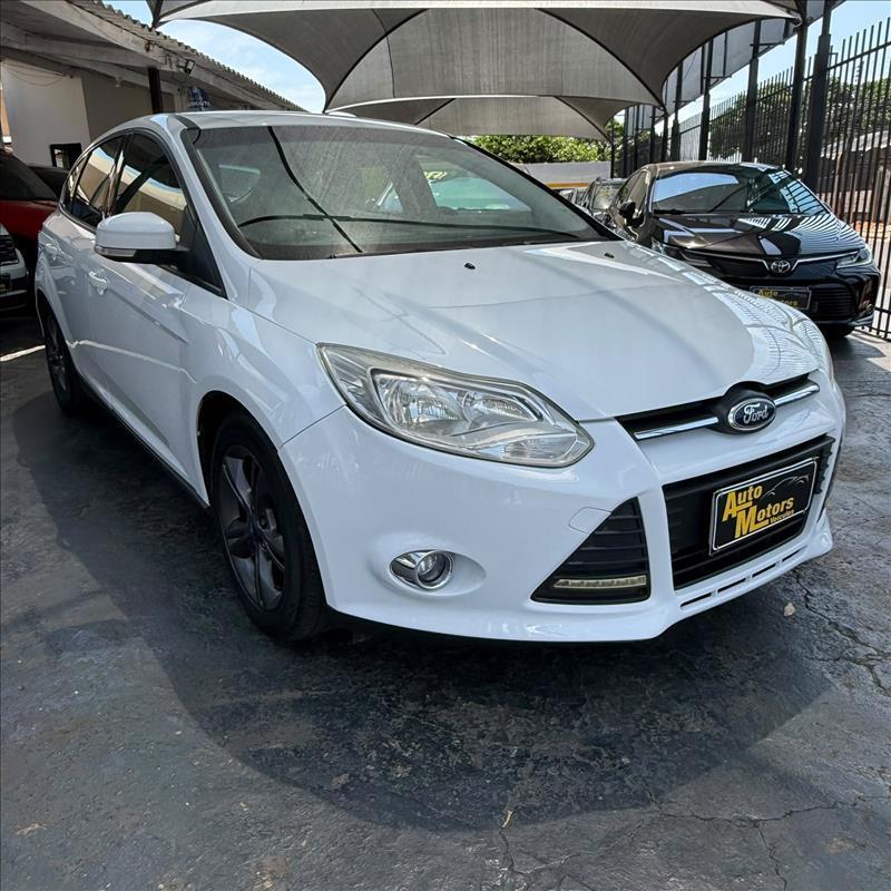 Ford Focus Focus 1.6 S/1.6 SE Flex 16v 5p Aut 2015