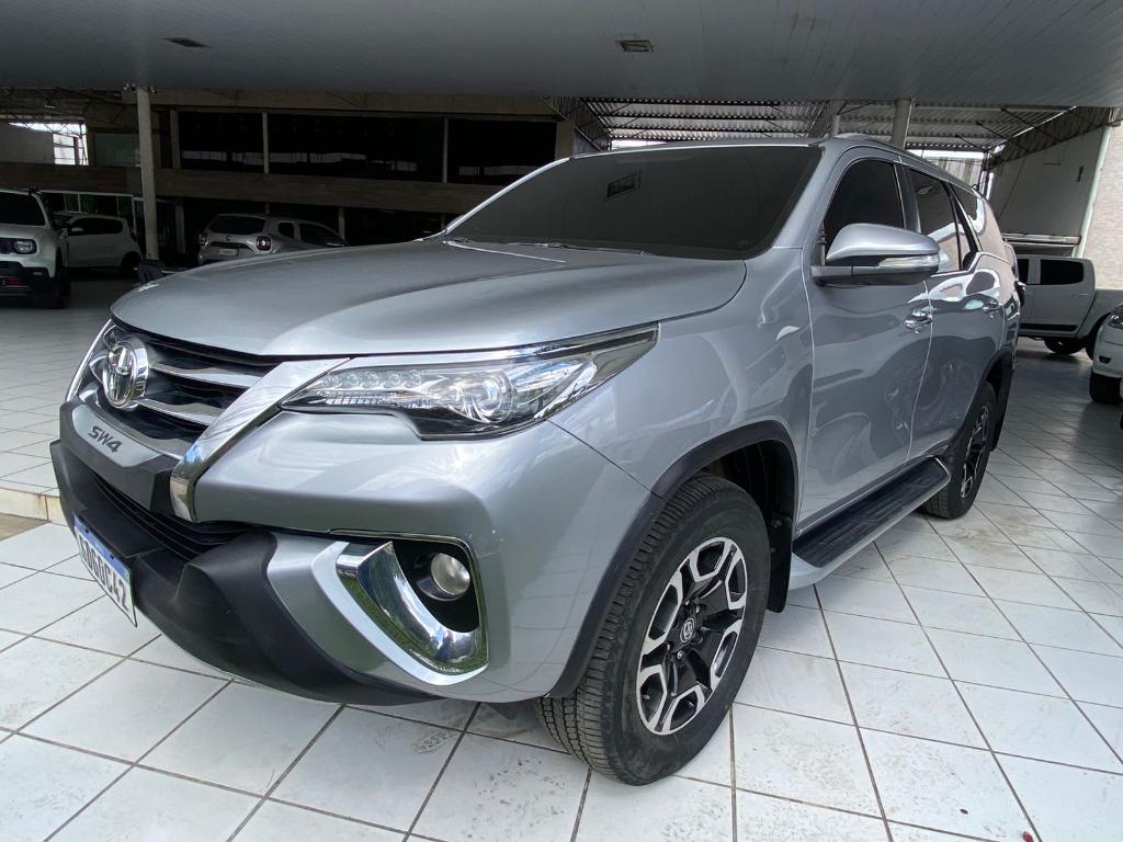 Toyota Sw4 Hilux SW4 SRX 4x4 2.8 TDI 16V Dies. Aut. 2016