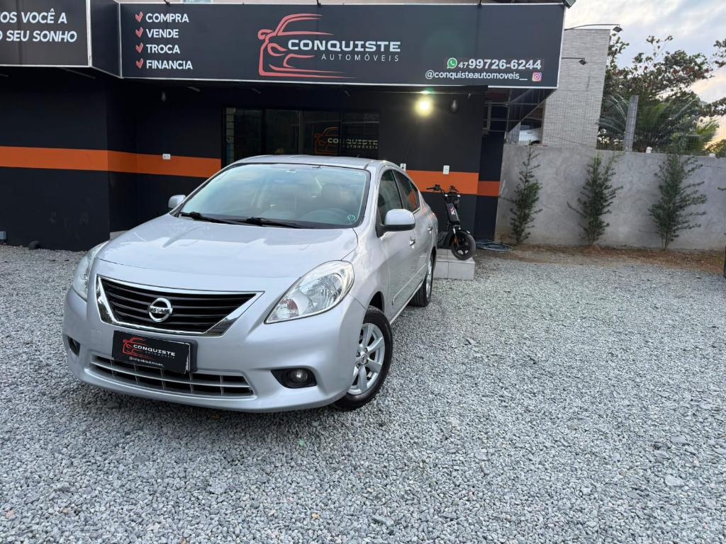 Nissan Versa 1.6 16V FLEX SL 4P MANUAL 2014