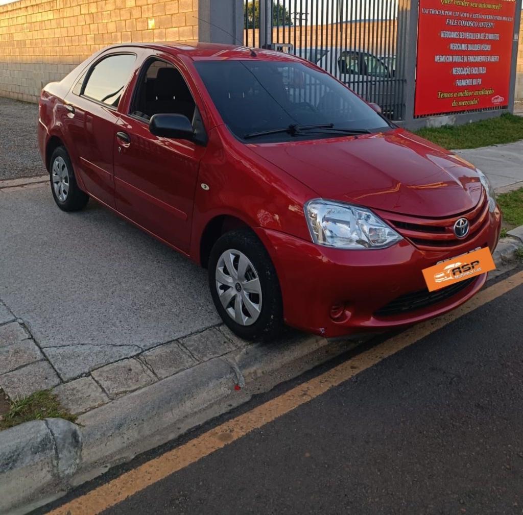 Toyota Etios 1.5 T Flex Sedan Xs
