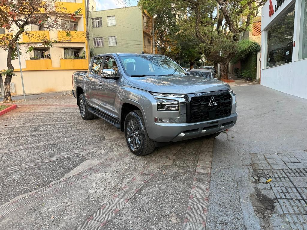 Mitsubishi Triton