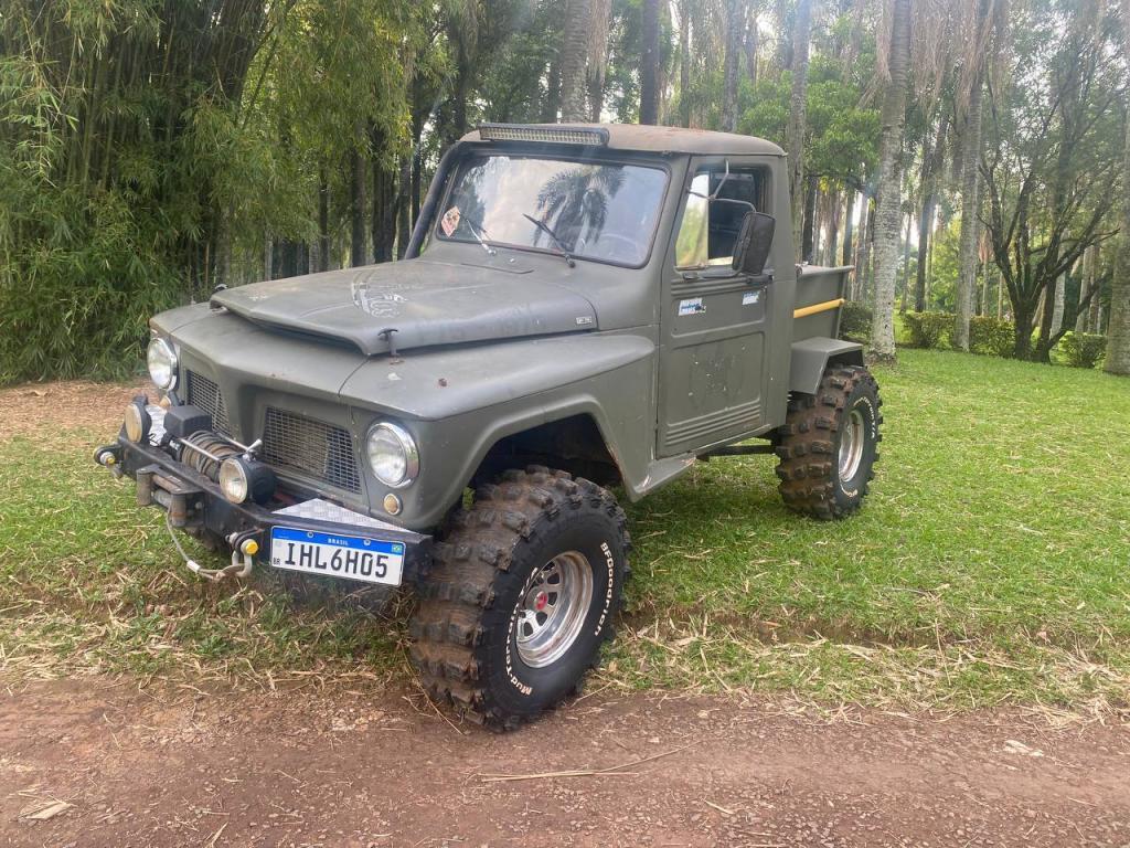 Ford F-1000 1975
