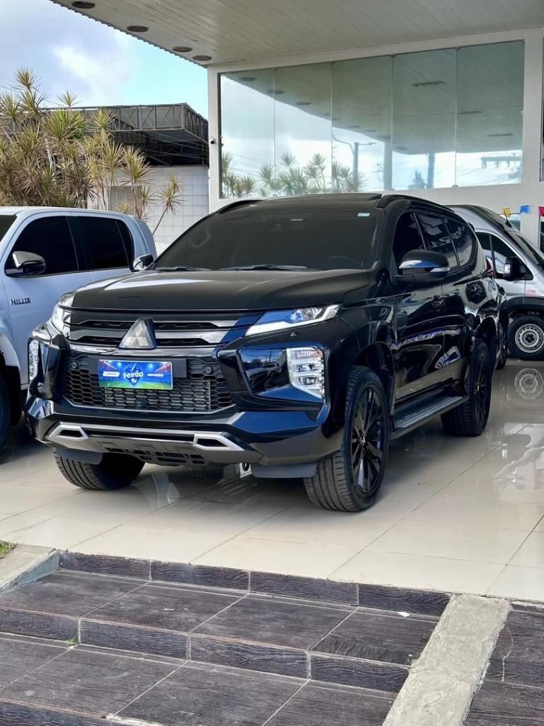 Mitsubishi Pajero 2024
