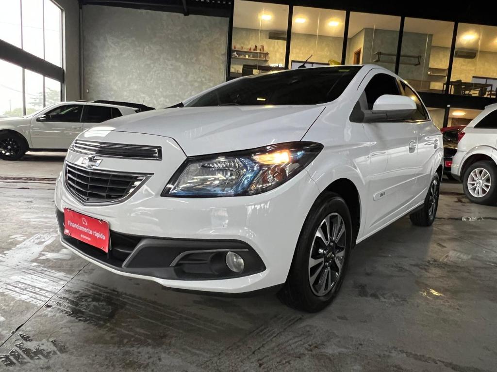 Chevrolet Onix 2014