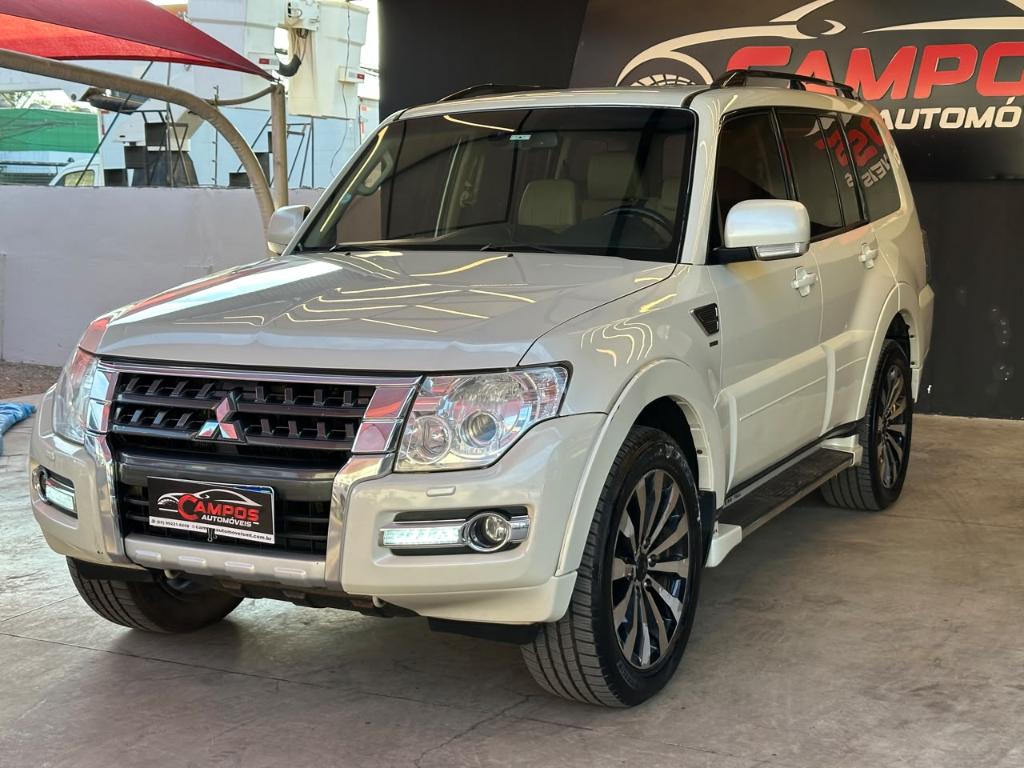 Mitsubishi Pajero 3.2 Di D Full 3d Hpe Auto 4wd 2017