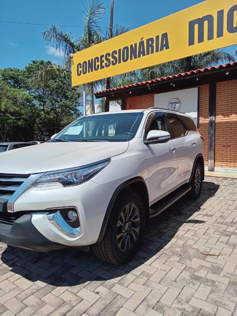 Toyota Sw4 Hilux SW4 SRX 4x4 2.8 TDI 16V Dies. Aut. 2017