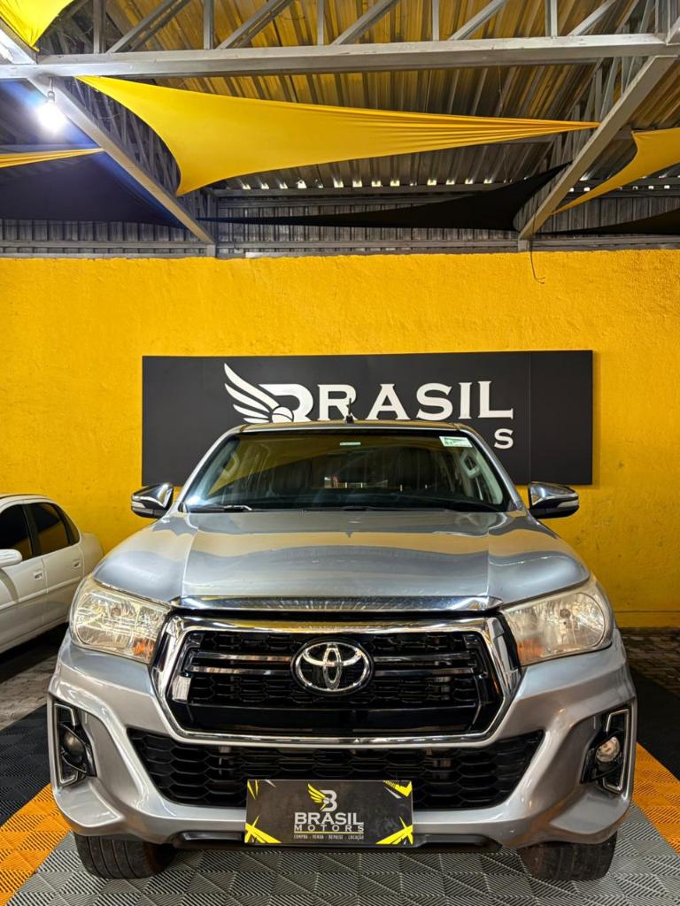 Toyota Hilux 2.7 SR 4X2 CD 16V FLEX 4P AUTOMÁTICO 2017