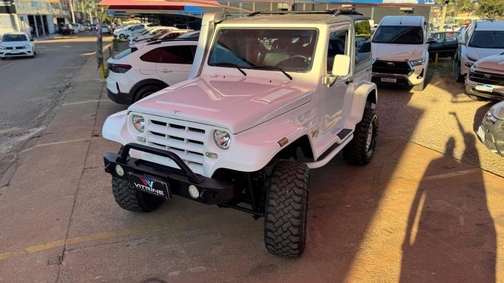 Troller T4 2005