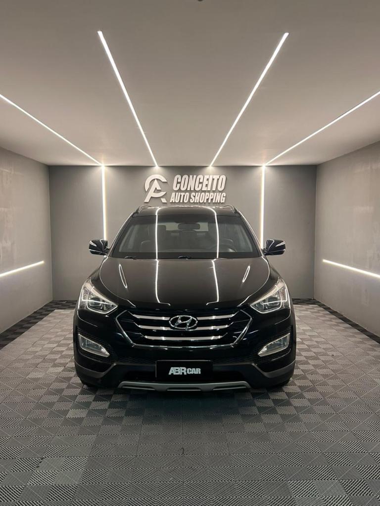Hyundai Santa