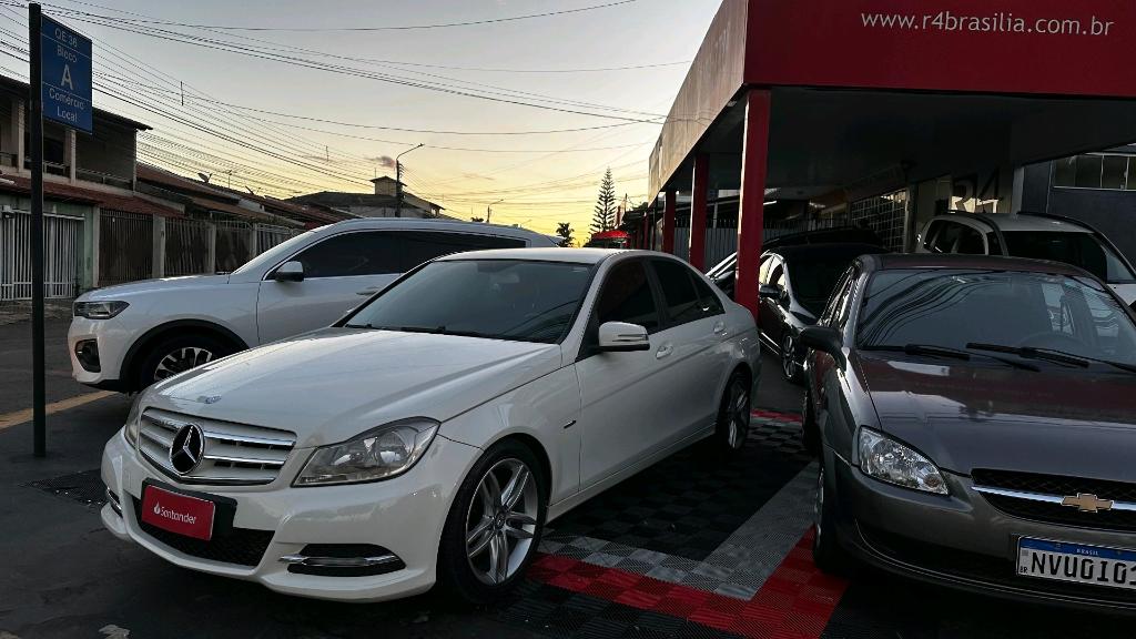 Mercedes-Benz C 180 C-180 CGI Classic 1.8 16V 156cv Aut. 2012