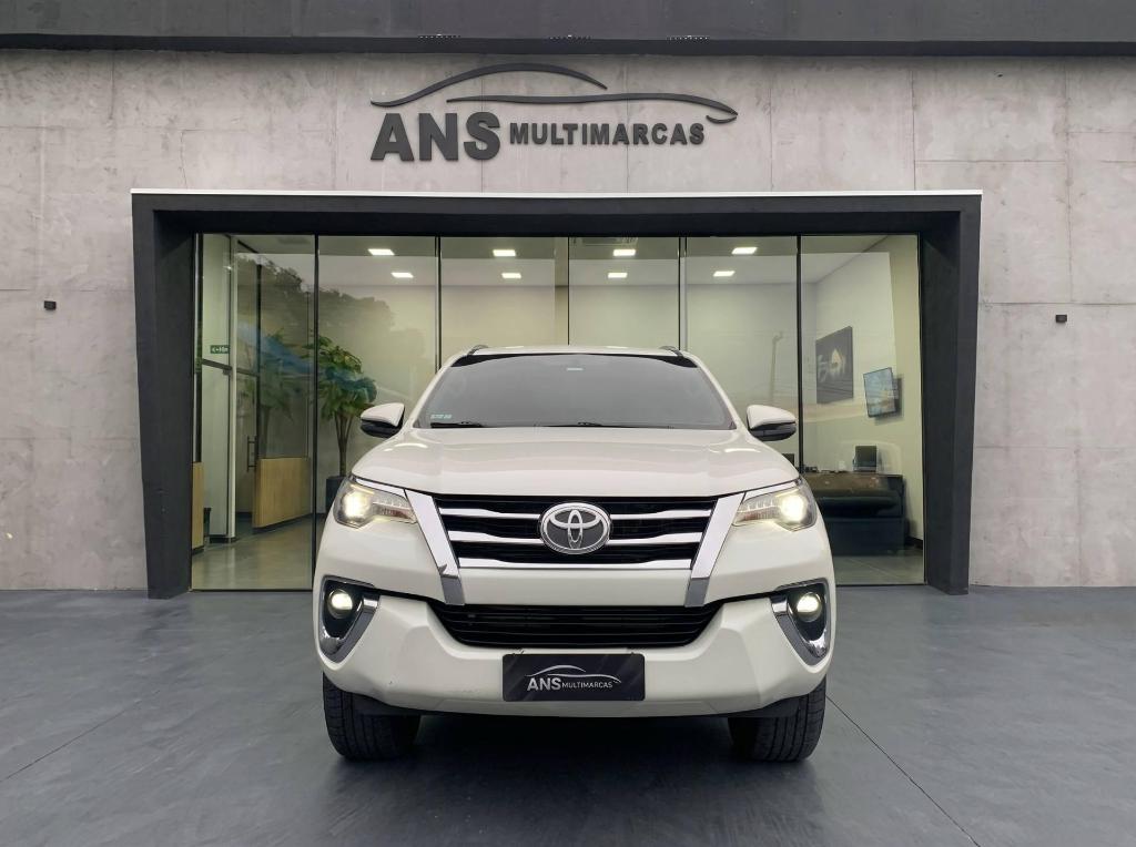 Toyota Hilux Sw4 Hilux SW4 SRX 4x4 2.8 TDI 16V Dies. Aut. 2019