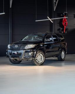 Foto do veículo Toyota Hilux 3.0 Tdi Cd Srv Auto 4wd