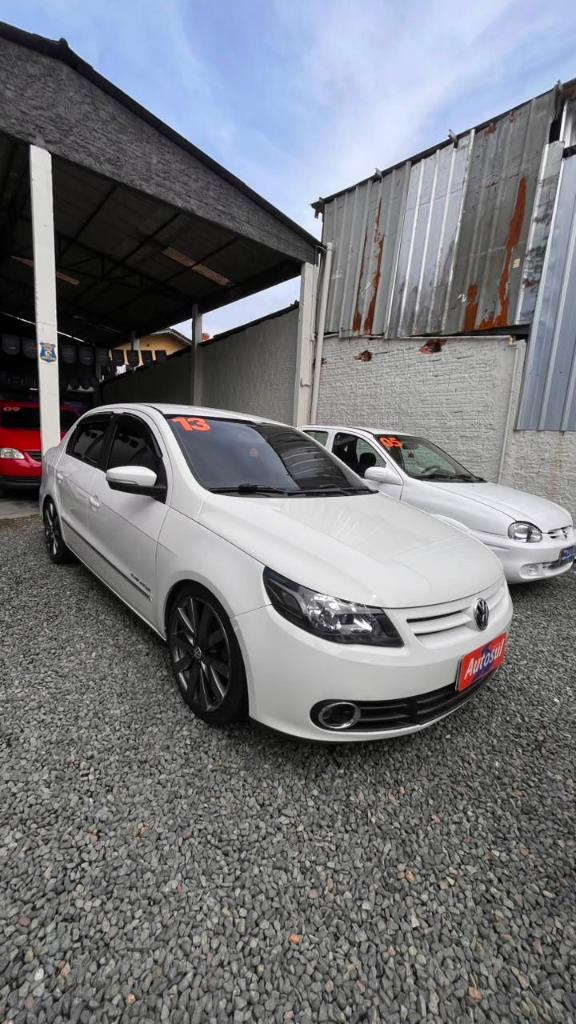 Volkswagen Voyage 1.6 Vht Total Flex 2013