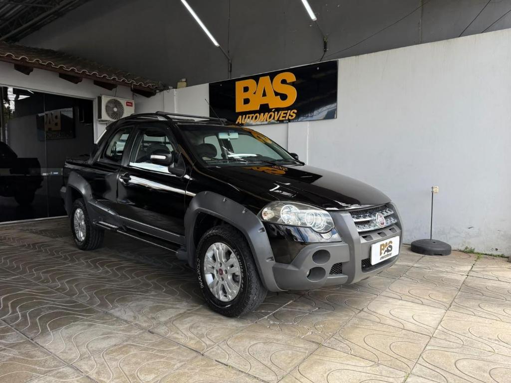 Fiat Strada CD ADVENTURE LOCKER 1.8 8V FLEX 2010