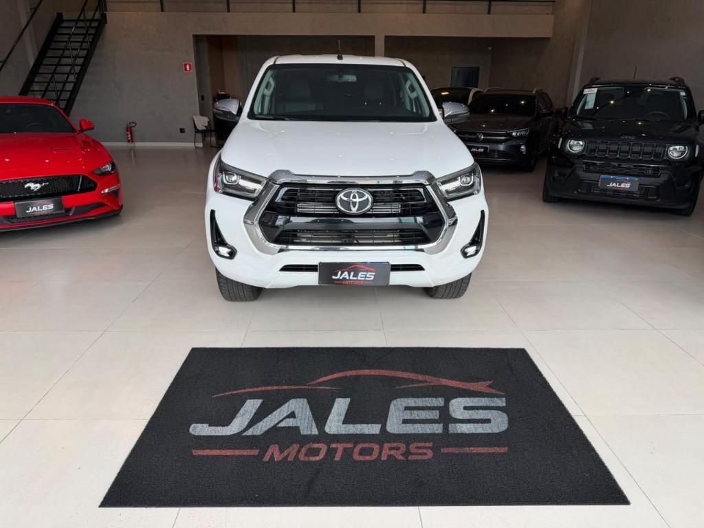 Toyota Hilux HILUX CD SRV 4X4 2.8 TDI DIESEL AUT. 2026