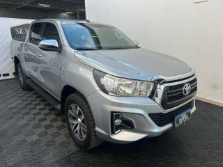 Foto do veículo Toyota Hilux 2.7 Srv 4x4 Cd 16v4p Automático