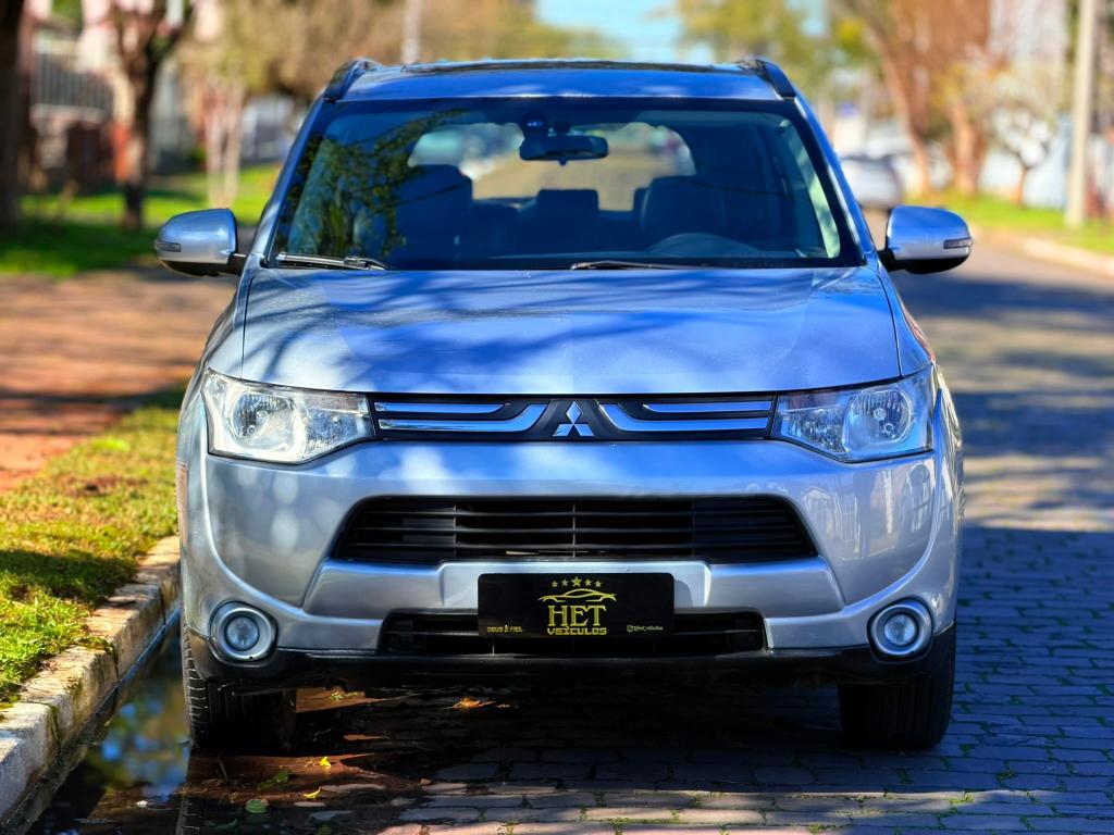 Mitsubishi Outlander OUTLANDER 2.0 16V 160cv Aut. 2014