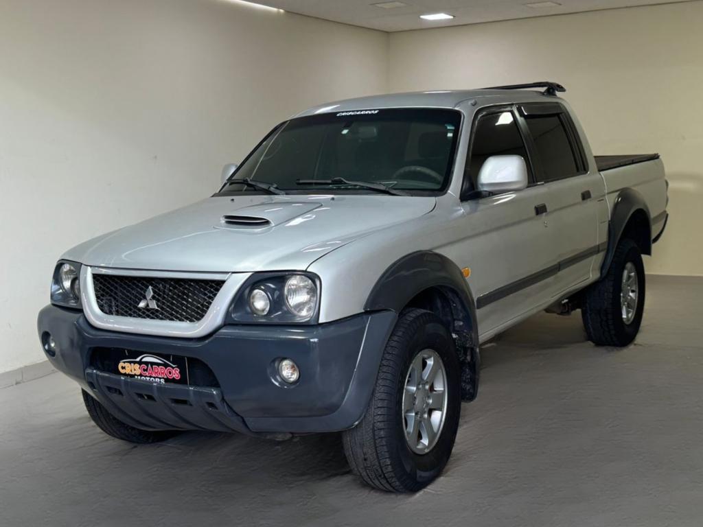 Mitsubishi L200 2012