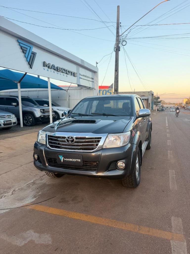Toyota Hilux 2015