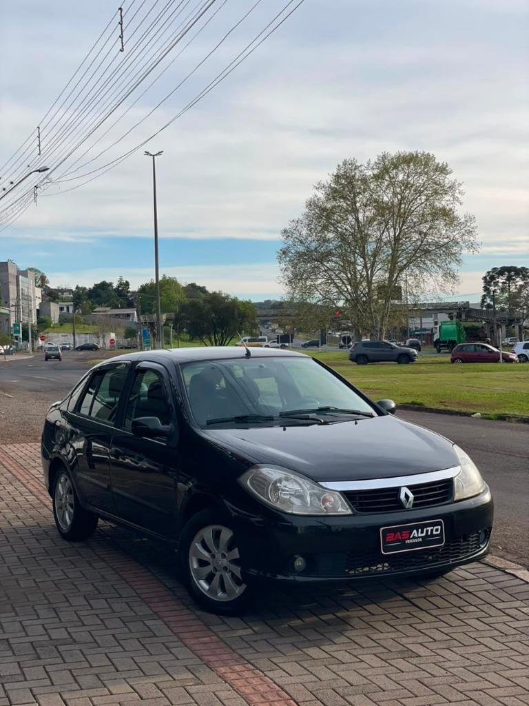 Renault Symbol Privilège Hi-flex 1.6 16v 4p