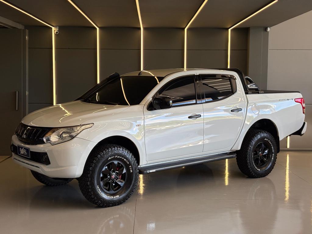 Mitsubishi L200 OTHERS 2022