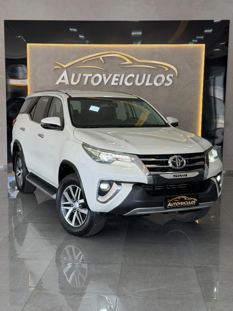Toyota Sw4 Hilux SW4 SRX 4x4 2.8 TDI 16V Dies. Aut. 2019