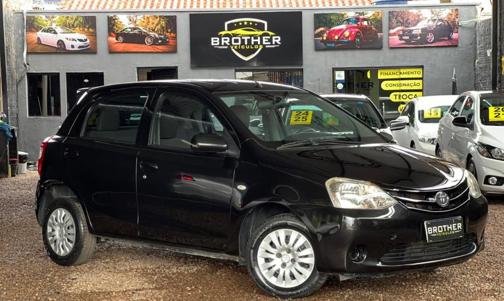 Toyota Etios 1.3 16V FLEX 2013