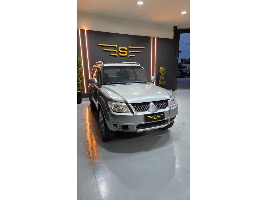 Mitsubishi Pajero Tr4 2.0/2.0 Flex 16v 4x4 Aut. 2014