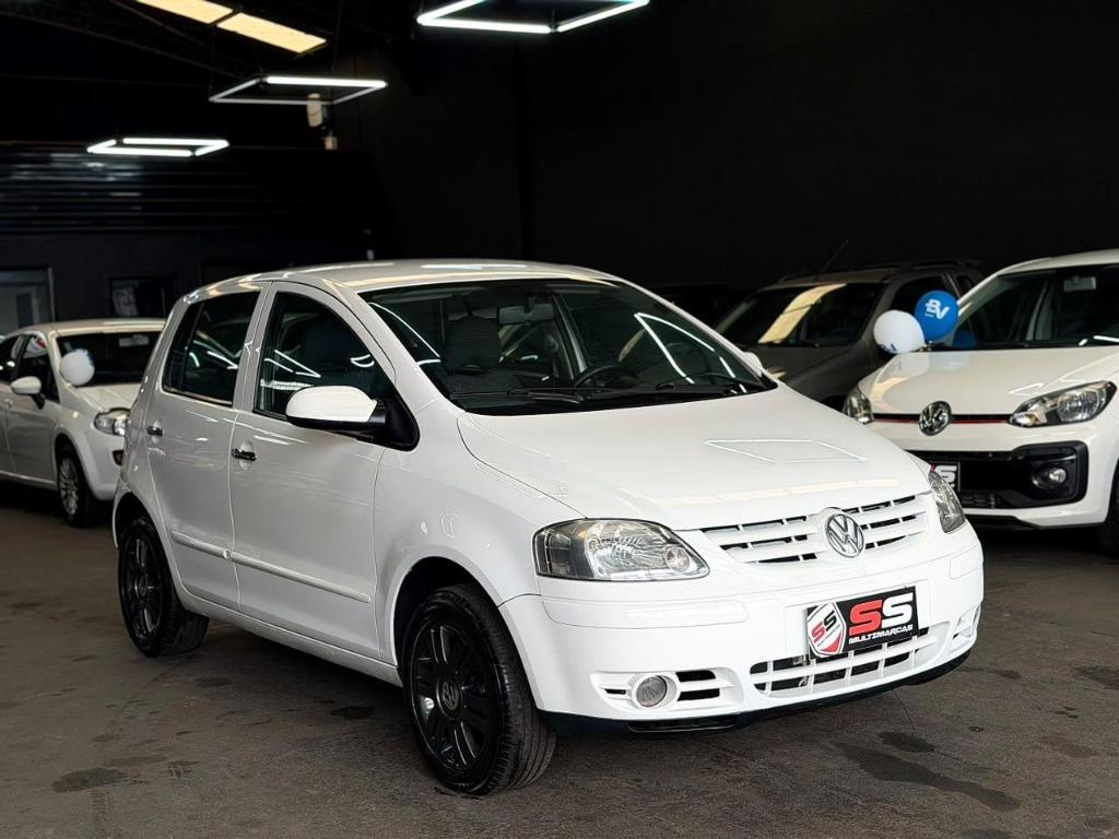 Volkswagen Fox Fox Plus 1.6Mi/ 1.6Mi Total Flex 8V 4p 2005