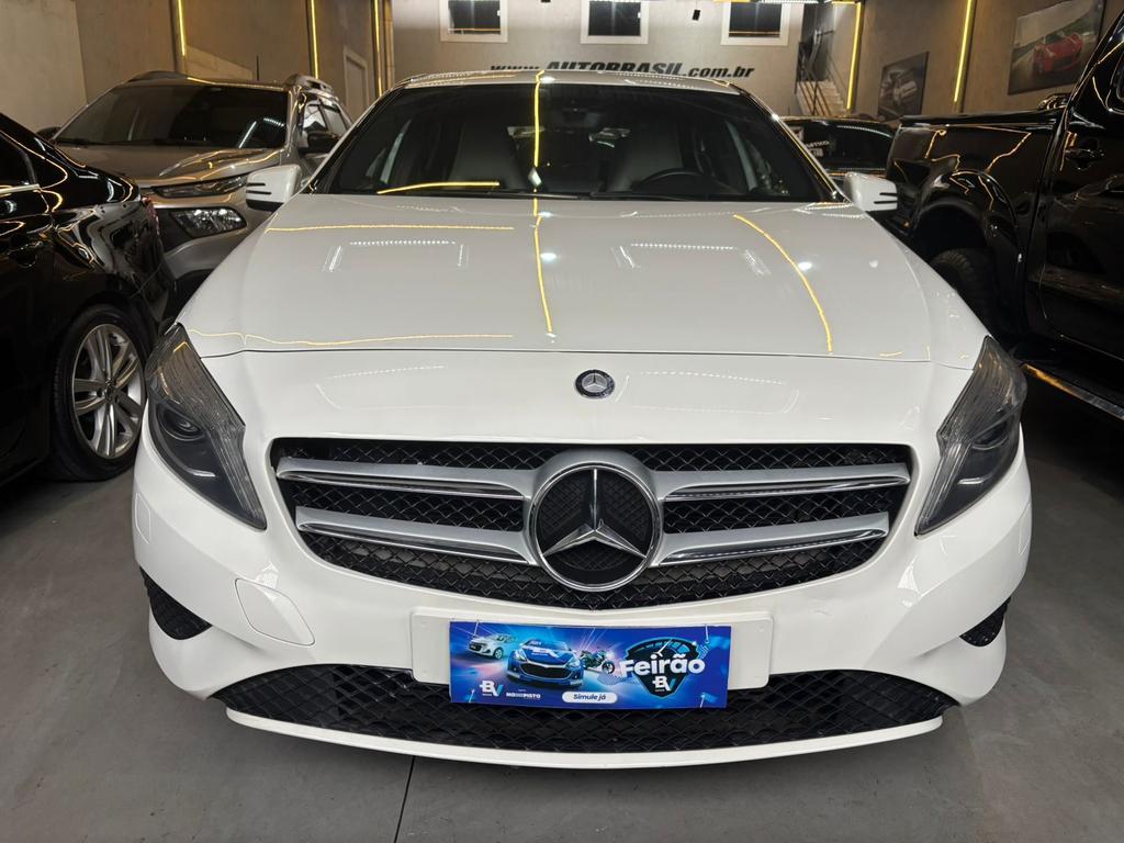 Mercedes-Benz A 200 URBAN 1.6 2014