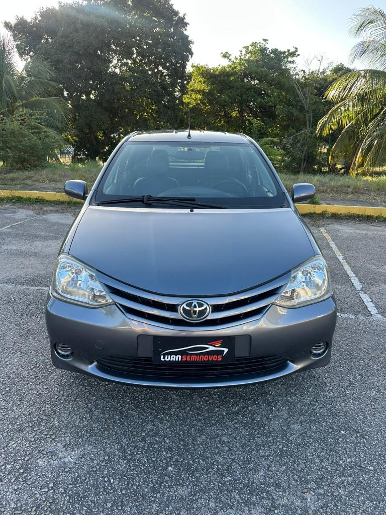 Toyota Etios XS 1.3 16V FLEX 2013