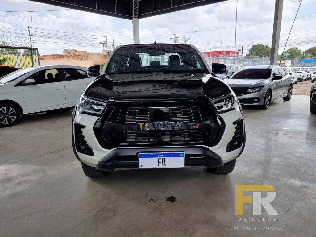 Toyota Hilux CD GR-S 4X4 2.8 AT 2022