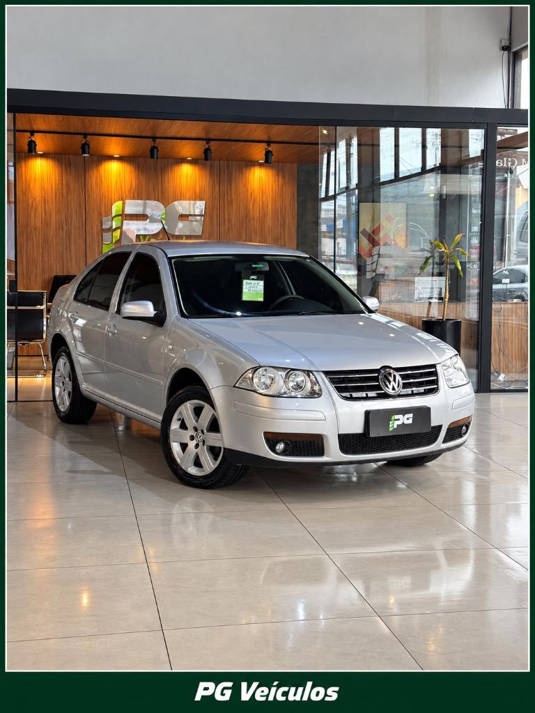 Volkswagen Bora 2.0 FLEX 2011