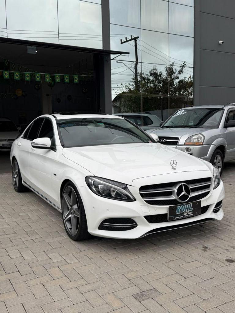 Mercedes-Benz C 200 2.0 C 200 Avantgarde Auto 2015