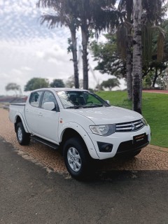 Foto do veículo Mitsubishi L200 Triton 3.2 Di-d Glx 4wd
